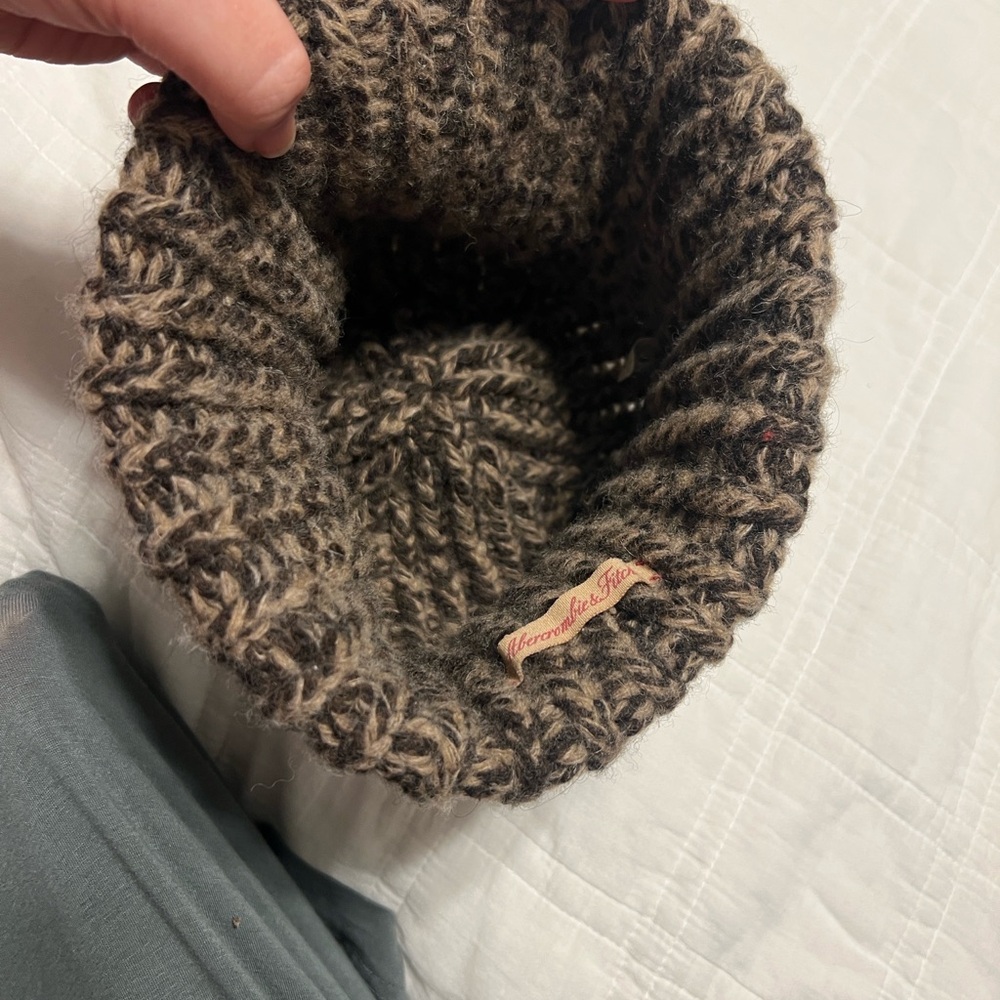 Vintage Abercrombie & Fitch Dark Brown Knit Hat - Picture 3 of 5